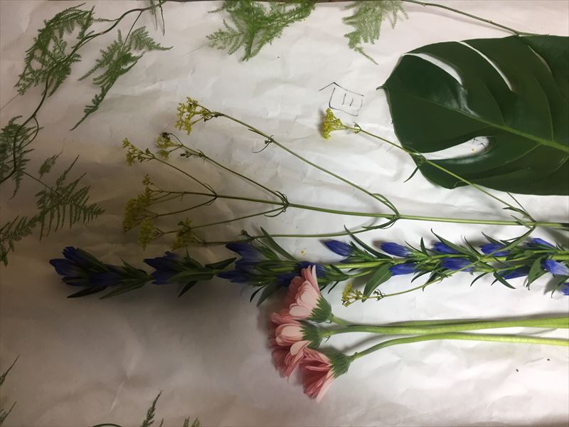 5種類と多めの花材数