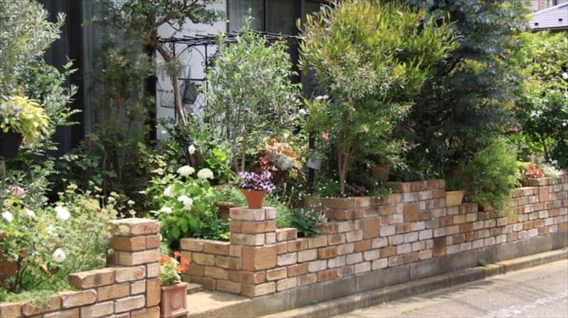 庭造り ガーデニングにチャレンジしてみよう 1 32個セット ミニレンガ 4 ベランダガーデン 花壇 ブロック 煉瓦
